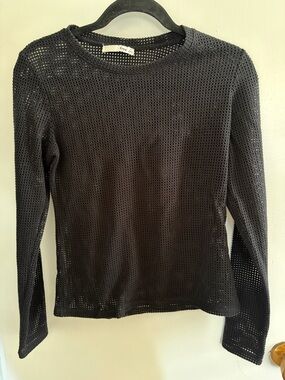 Aritzia Wilfred Free black mesh long sleeve top size medium